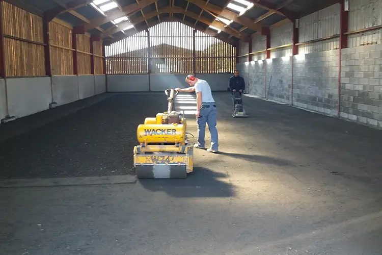 Construction de boxes pour chevaux